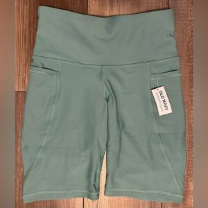 Old Navy Women’s High Waisted Powersoft Biker Shorts 8” Inseam Teal Small